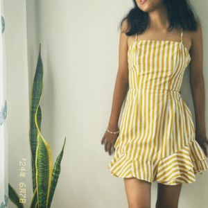 Yellow Summer Dress🌻