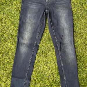 Levi’s Dark Blue Super Skinny Fit Jeans