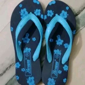 Paragon Slippers For Women. 💙💙
