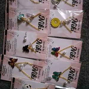 Pack Of 9 Korean Chains