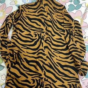 Animal Print crepe shirt