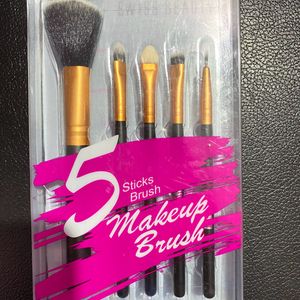 MAKEUP BRUSHES