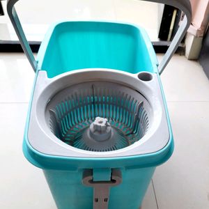 Classic Spin Mop Bucket With 1 Refill