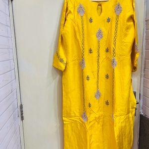 Yellow Kurti With Dupatta