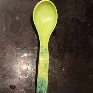 serving spoons