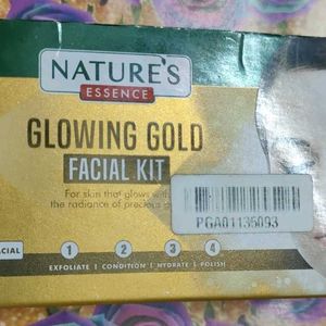 New - Glowing Glow Facial Kit ( Nature's Essence)