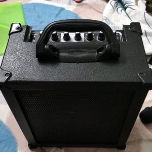 Amplifier Guitar / Karaoke Box / Bluetooth Speaker