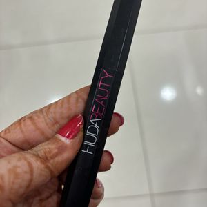 Huda Beauty Kajal And Liner Duo