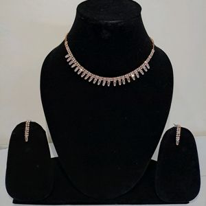 Beautiful Girls Look Chain Necklace Set With Tops