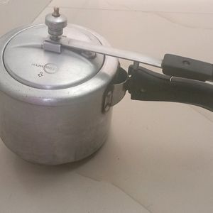 Kuk eezi Pressure Cooker