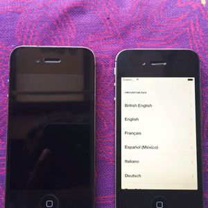 Two Apple Iphone 4s