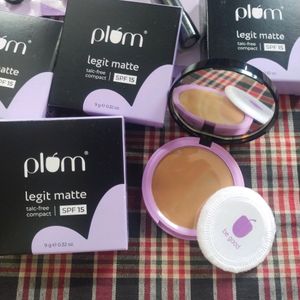 Plum Legit Matte SPF 15 Compact