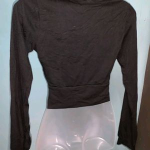 Black overlap V Neck crop Top