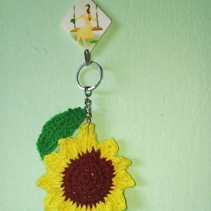 Crochet 🧶 Sunflower 🌻 Keychain Fixed Price