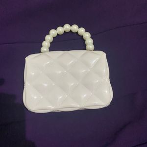 White Pearl Slingbag