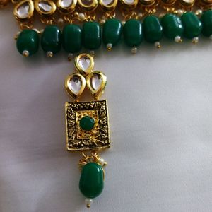 zaveri pearls neckpiece / jewellery seteith earrings