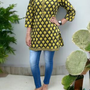 Short Kurti