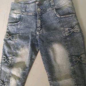 Blue Skinny Fit Stylish  Jeans In gud