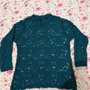 Soft lace peacock color top