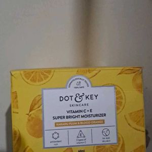 Dot & Key Moisturizer