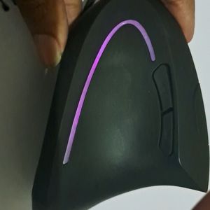 Ergonomic Vertical Mouse Wired Black Matte