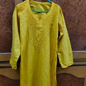 Lucknowi Chikankari Kurti