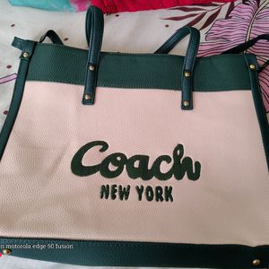 COACH HANDBAG