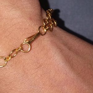 Bracelet