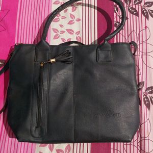 Black Big Size Handbag With Sling Belt