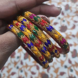 Beautiful Bangle Set