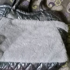 Fur Bag To Make Your Winter More Stylish !!