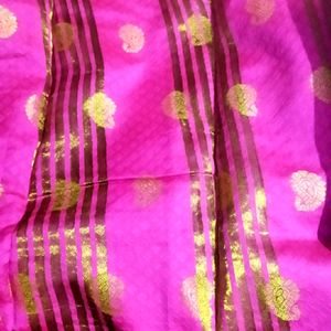 Pink colour,pattu Saree..with Golden Borad Border