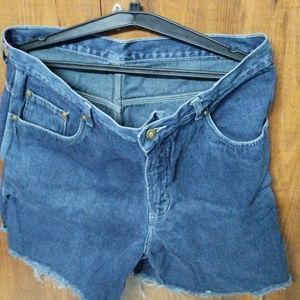 Unisex Denim Shorts In Size 38