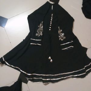 Black Beautiful Skirt With Round Short Frok Dupatt