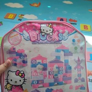 CUTESTT HELLO KITTY BLOCKS WITH BACKPACK🐹