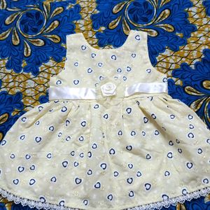 3 Qute Dresses For New Born Baby Girl