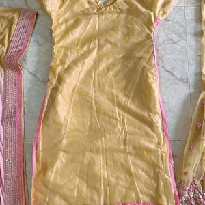 Kurta Set With Plazo And Dupatta