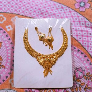 Brand New Women Gold Necklace With Jhumka