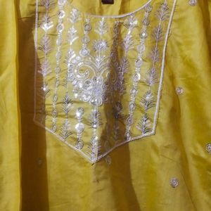 Long Kurti With Straight Pant Fully New