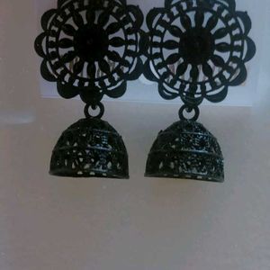 Black Jhumki Earing