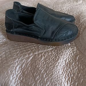 Leather Shoe