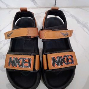 Kids Footwear