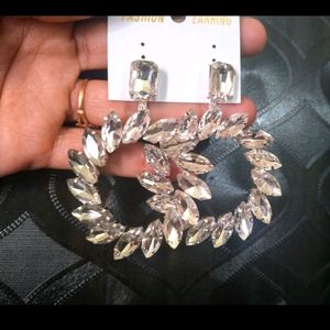 Korean Earings (White)