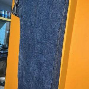 Damage Jeans