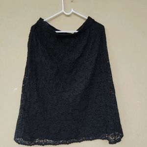 UNIQLO Lace Skirt