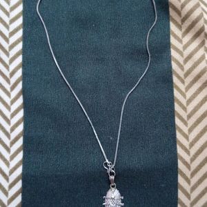 Neckchain Fish Pendant