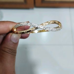 Anti Tarnish Infinity Design Bracelet