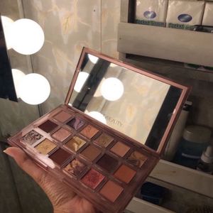 Huda Beauty Naughty Nude EyeshadowPalette