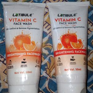 It's Vitamin C Face Wash With Good Properties