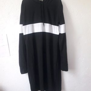 Black And White Hoodie Dress Size S